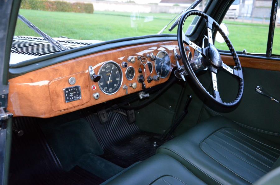 Торпедо Talbot-Lago T26 Record Coupe 1947 года  (фото 3 из 7)